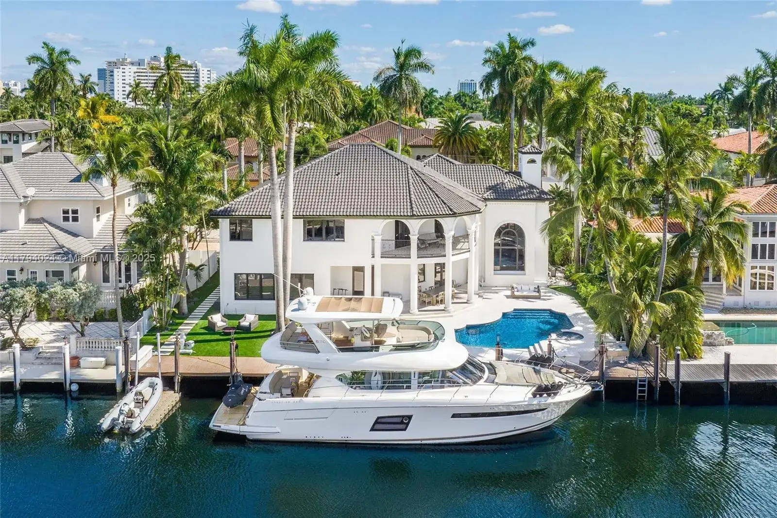 5 bedroom 4 bath Residential for sale at 511 San Marco Dr, Fort Lauderdale FL 33301