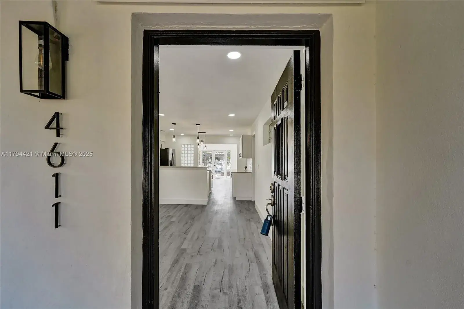 3 bedroom 2 bath Residential for sale at 4611 SW 34th Ave, Dania Beach FL 33312