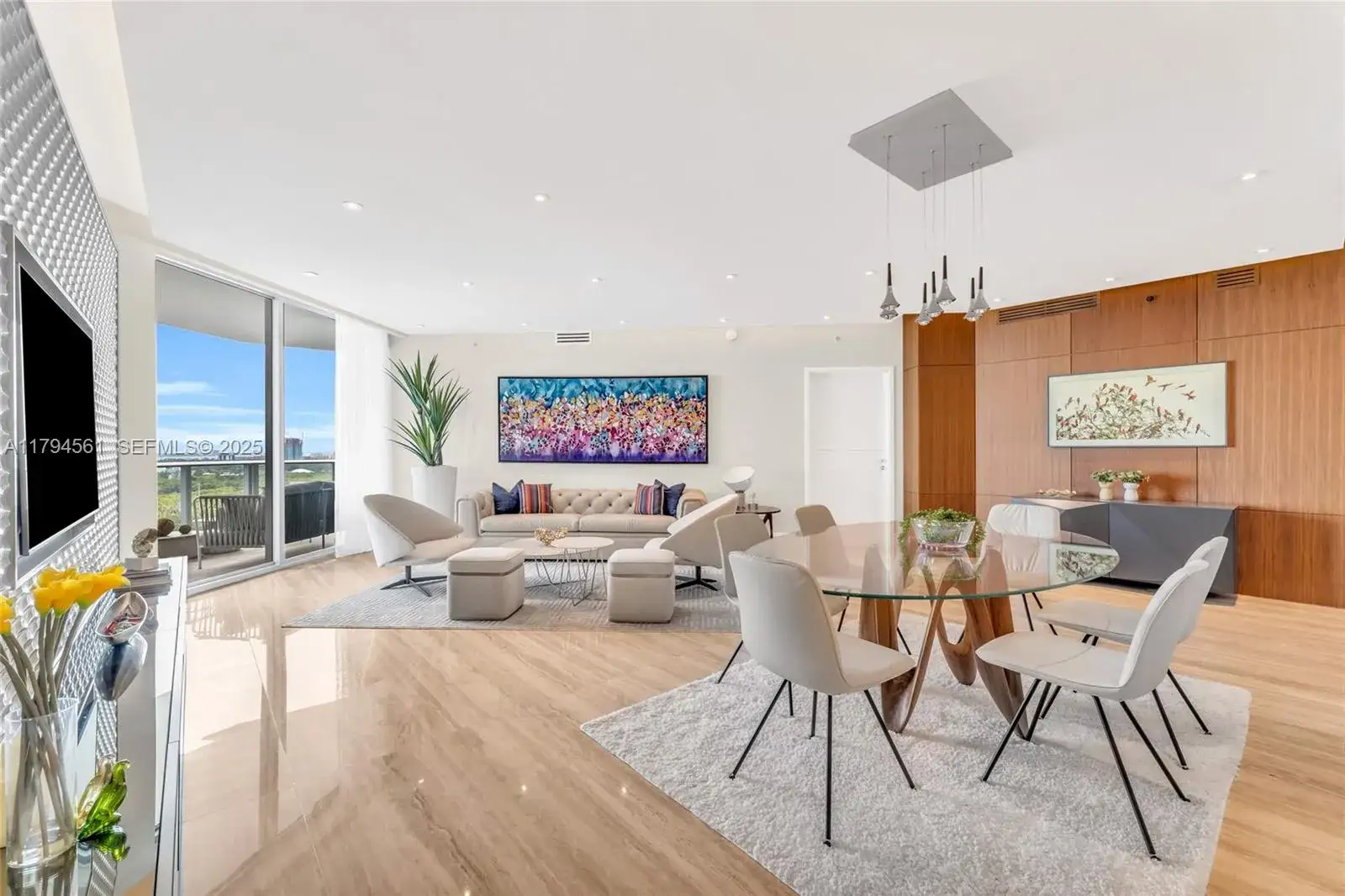 6 bedroom 4 bath Residential for sale at 17111 Biscayne Blvd, North Miami Beach FL 33160
