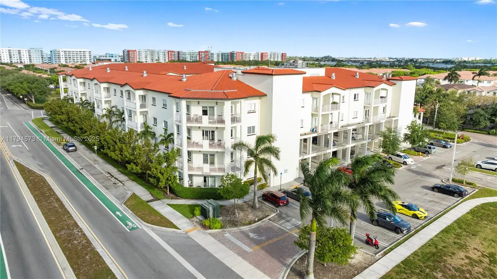 2 bedroom 2 bath Residential for sale at 10950 NW 82nd St # 415, Doral FL 33178