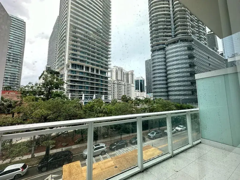 1 bedroom 1 bath Residential for sale at 1080 Brickell Ave # 303, Miami FL 33131
