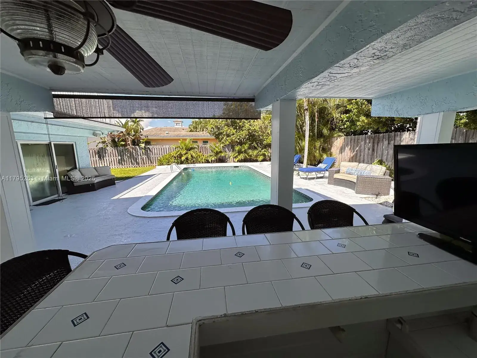 4 bedroom 4 bath Residential for sale at 3407 Beacon St, Pompano Beach FL 33062