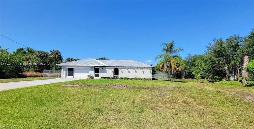 3 bedroom 2 bath Residential for sale at 3054 NE Beechwood Cir, La Belle FL 33935