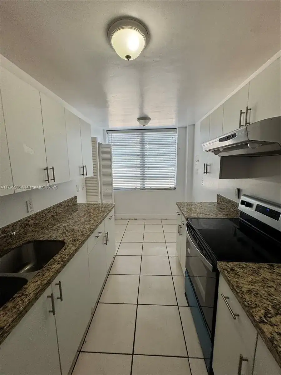 1 bedroom 1 bath Residential for sale at 12105 NE 6th Ave # 304, North Miami FL 33161