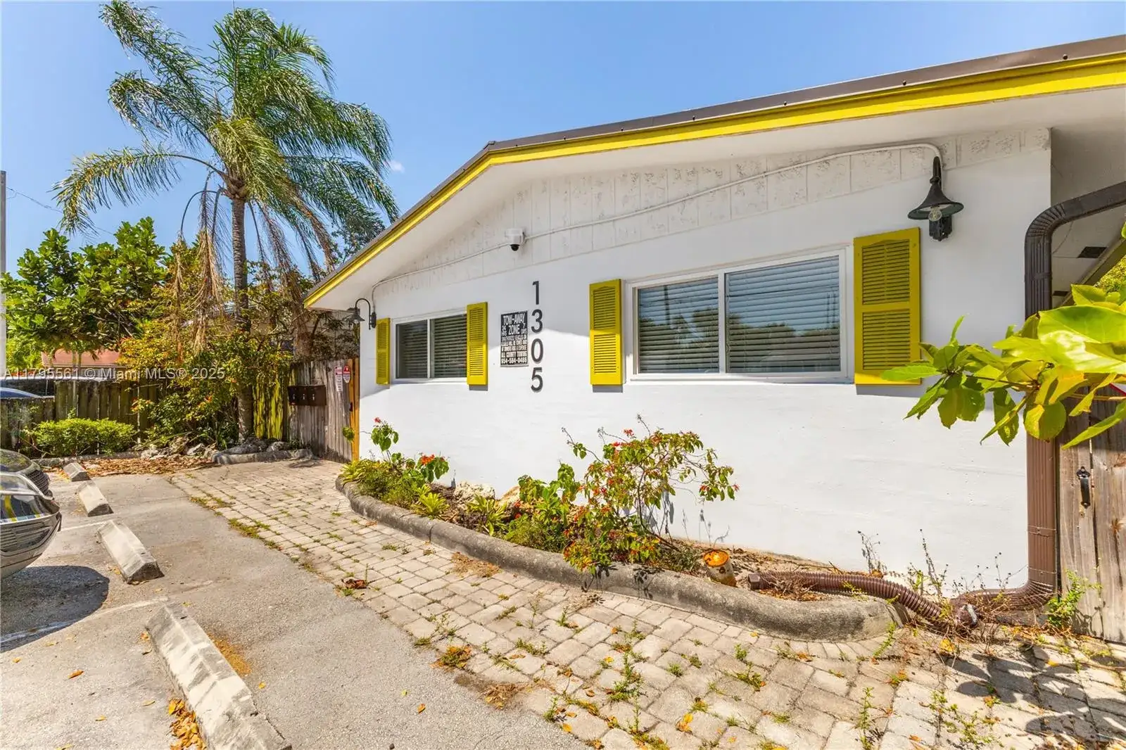 2 bedroom 1 bath Residential Lease for rent at 1305 NE 2nd Ave # 1, Fort Lauderdale FL 33304