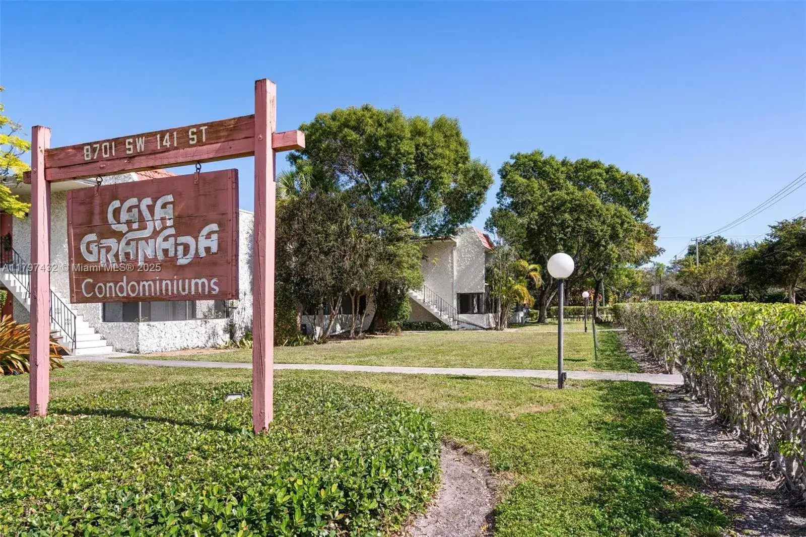 2 bedroom 2 bath Residential for sale at 8701 SW 141st St # K1, Palmetto Bay FL 33176