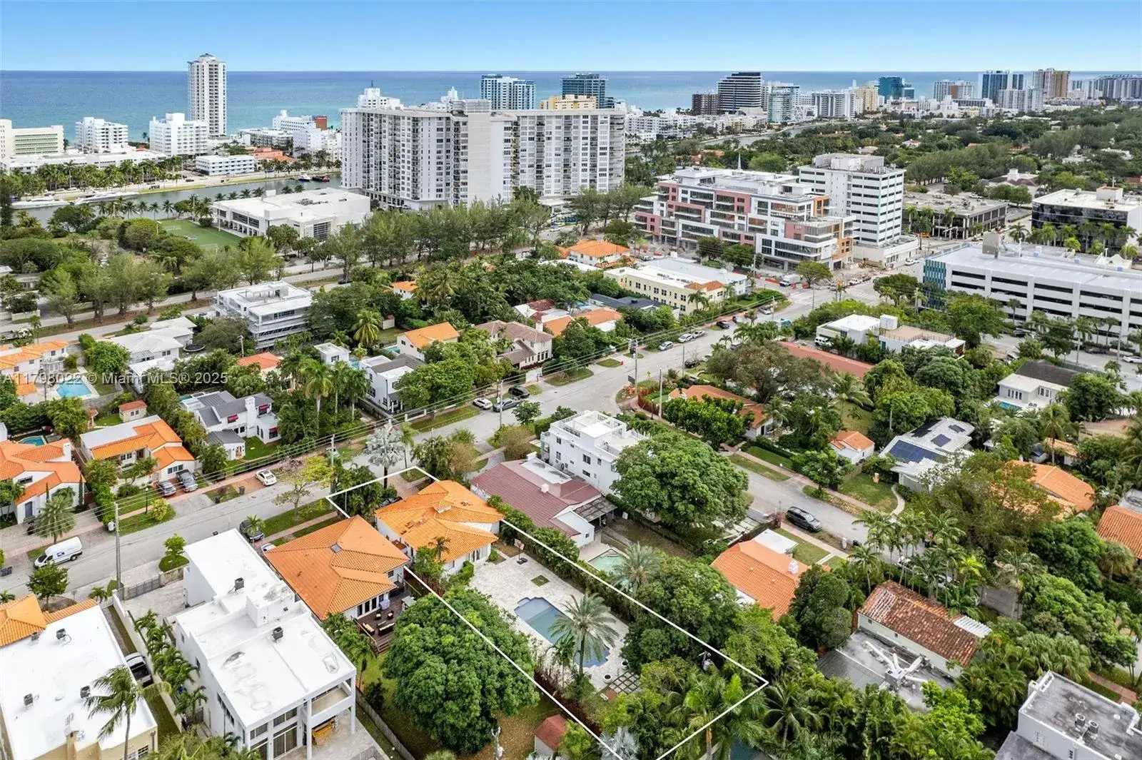 3 bedroom 3 bath Residential for sale at 4316 Sheridan Ave, Miami Beach FL 33140