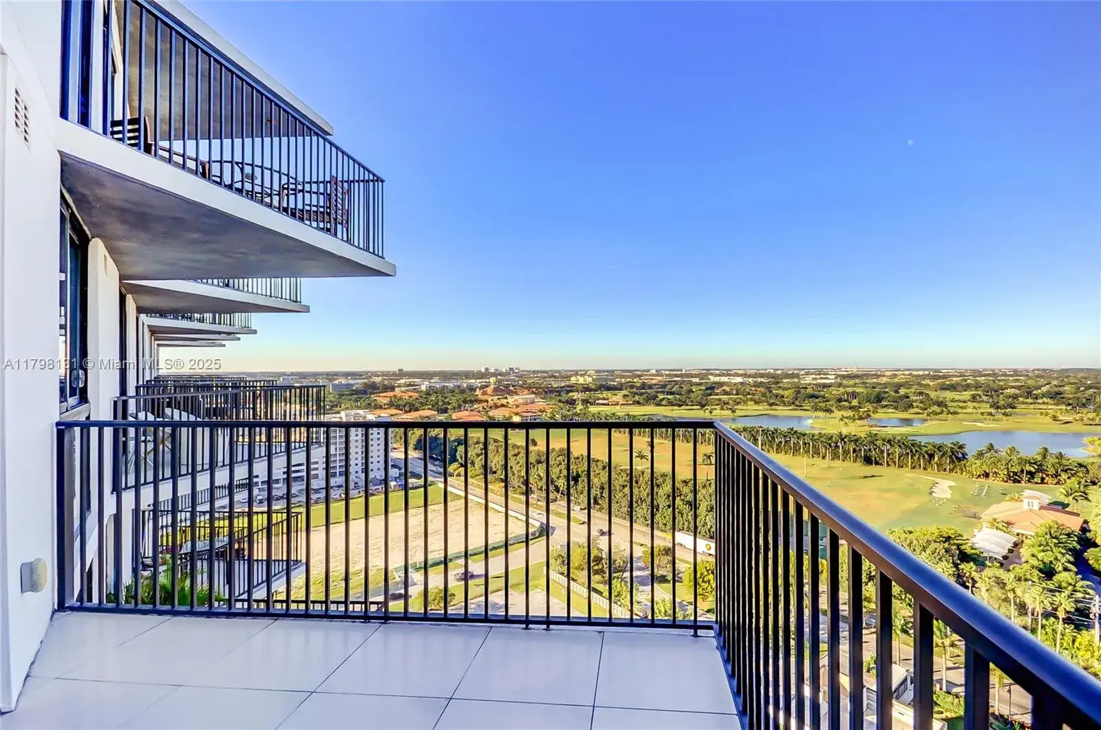 2 bedroom 2 bath Residential for sale at 5252 NW 85th Ave # 1810, Doral FL 33166