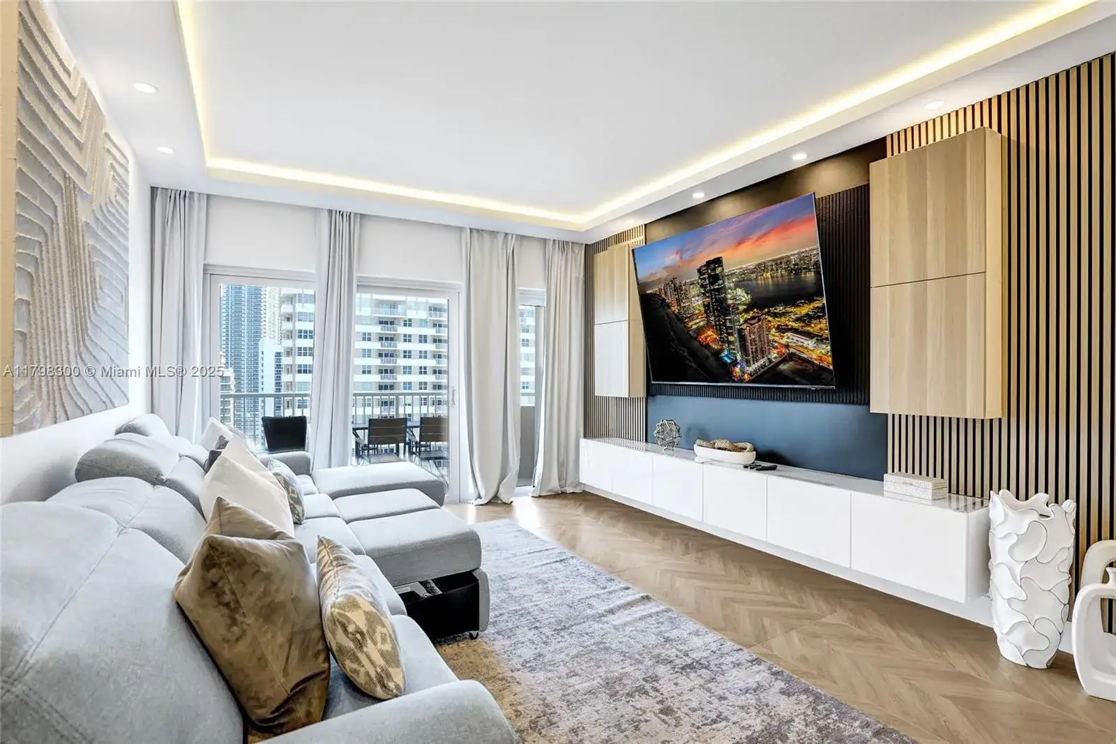 2 bedroom 2 bath Residential for sale at 1980 S Ocean Dr # 19H, Hallandale Beach FL 33009