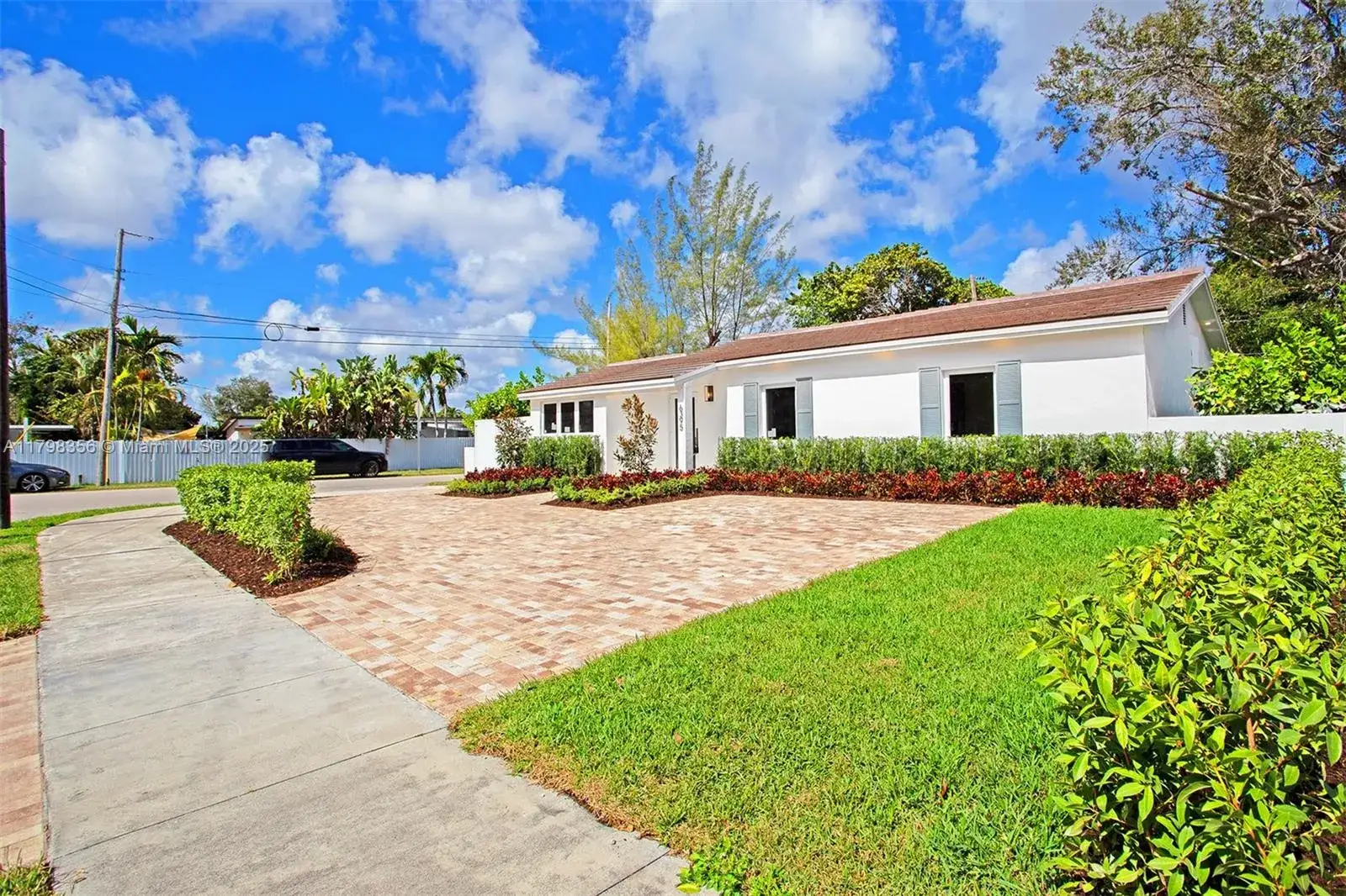 4 bedroom 3 bath Residential for sale at 6395 SW 44th St, South Miami FL 33155