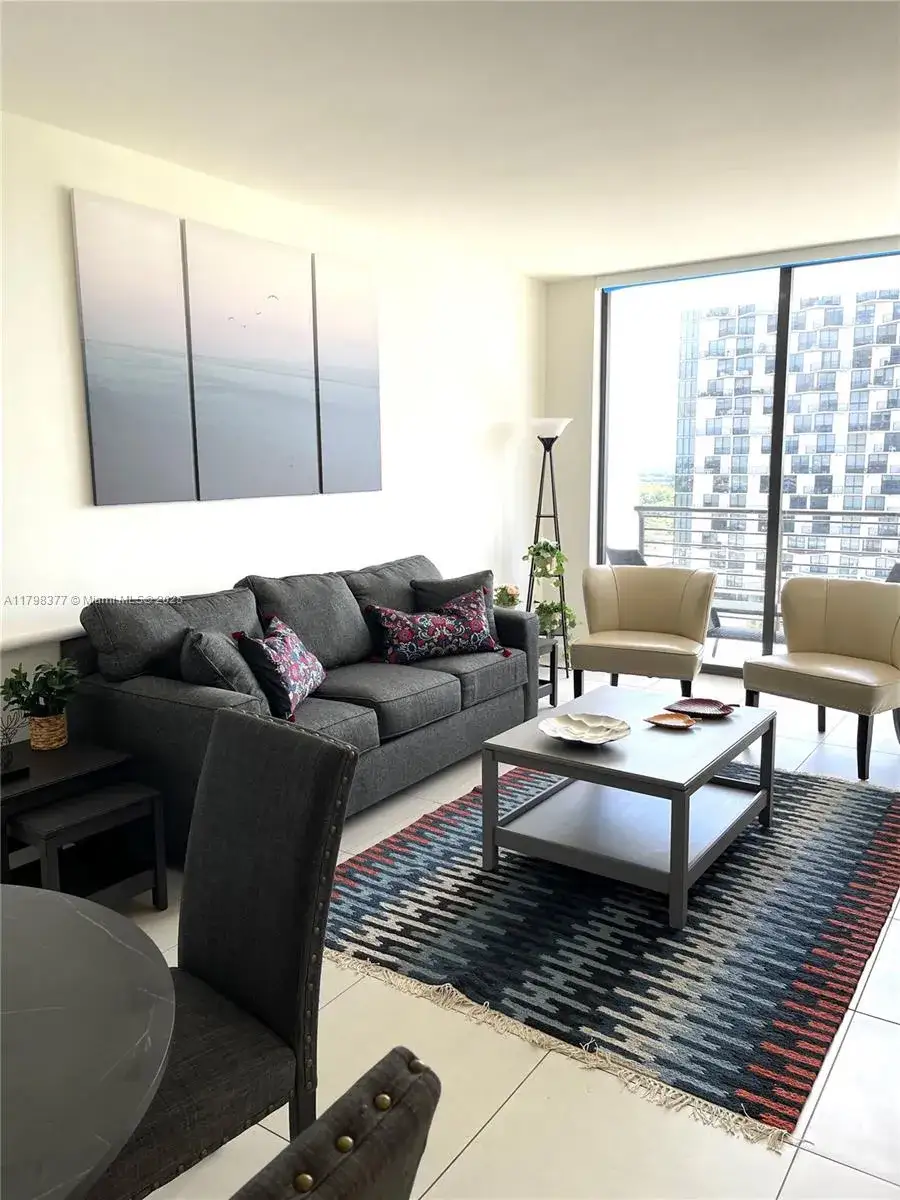 1 bedroom 1 bath Residential for sale at 5350 NW 84th Ave # 1014, Doral FL 33166
