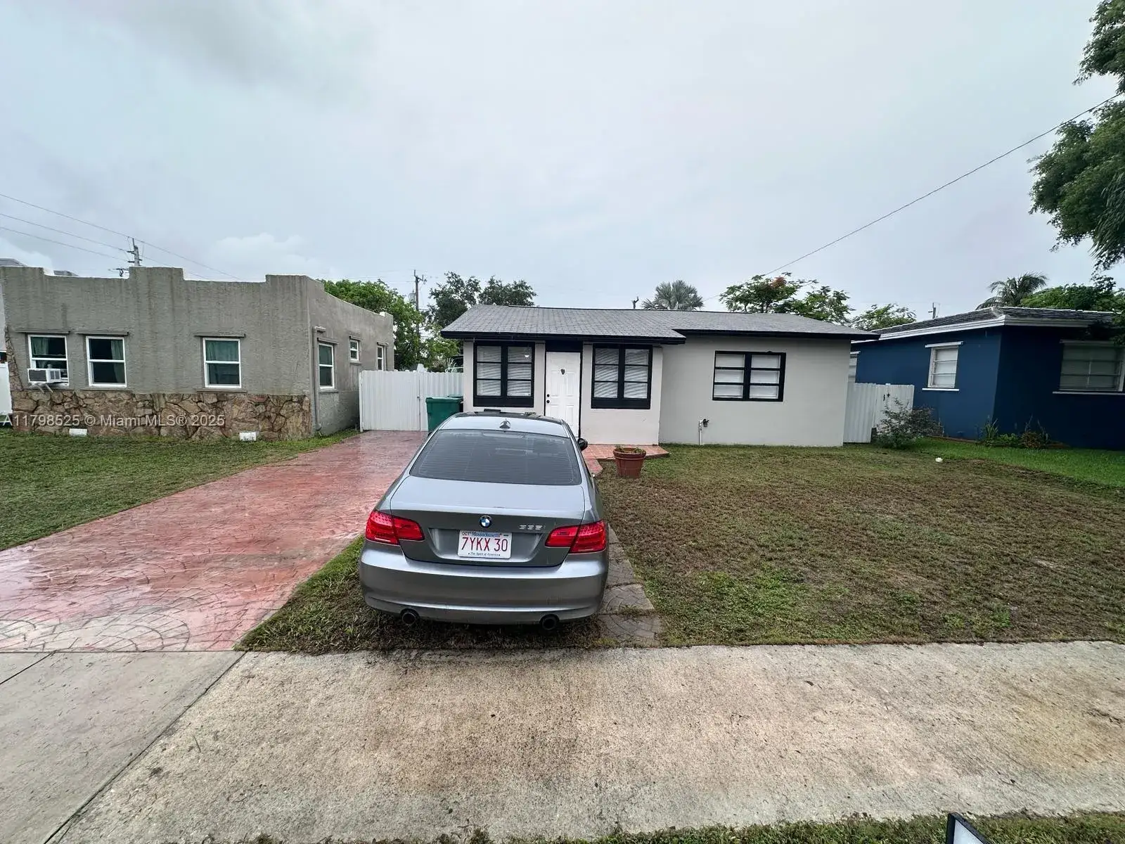 2 bedroom 1 bath Residential Lease for rent at 209 SW 5th St, Dania Beach FL 33004