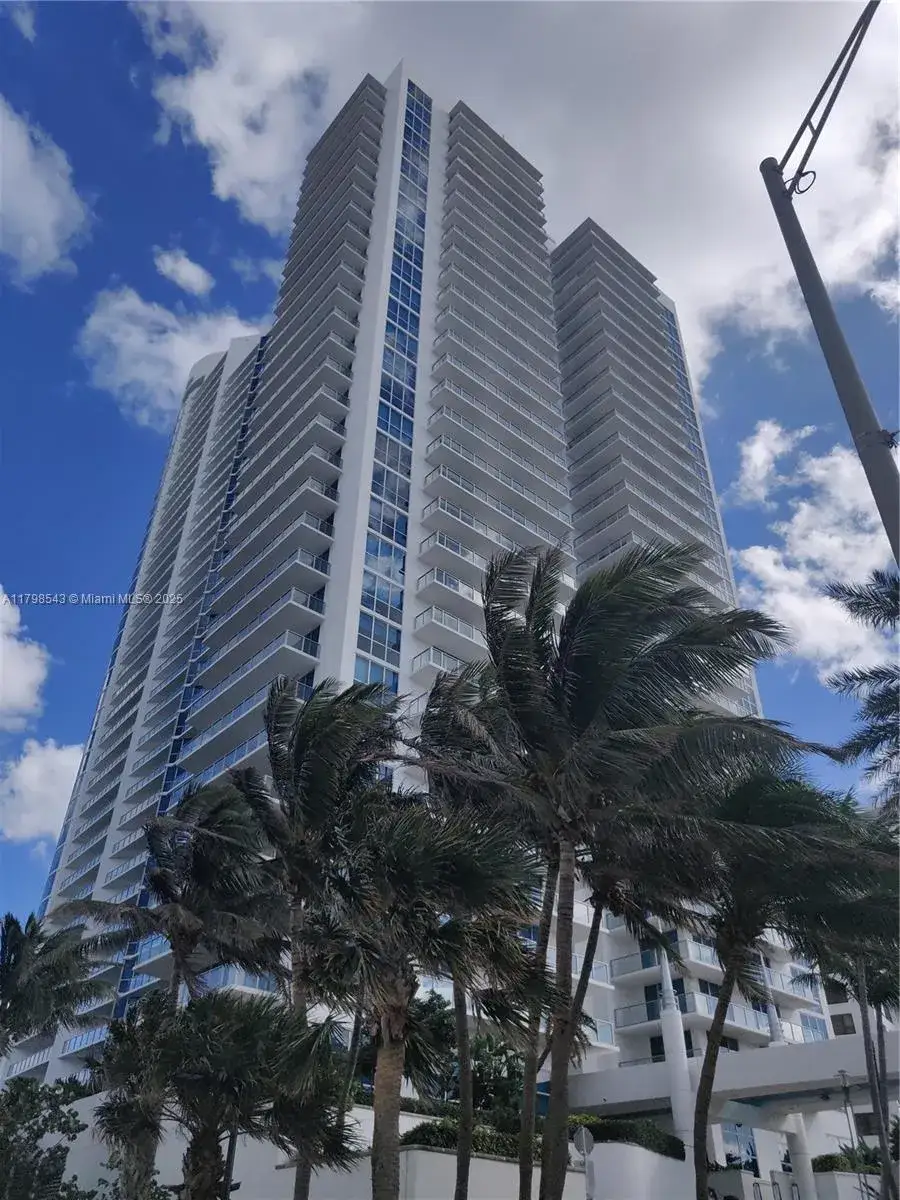 3 bedroom 3 bath Residential Lease for rent at 3101 S Ocean Dr # 2206, Hollywood FL 33019