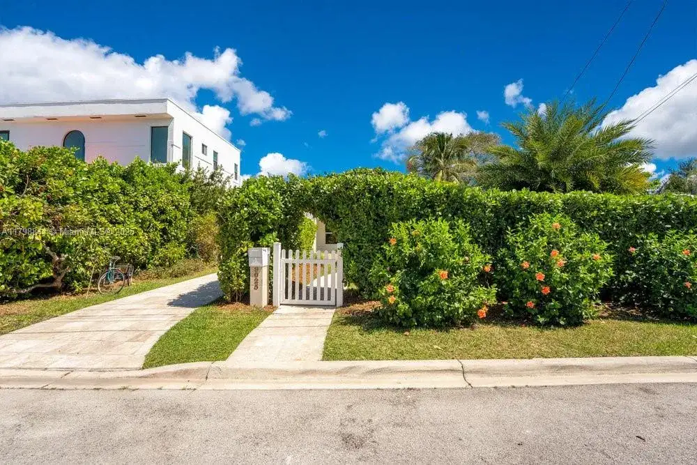 4 bedroom 3 bath Residential for sale at 9025 Hawthorne Ave, Surfside FL 33154