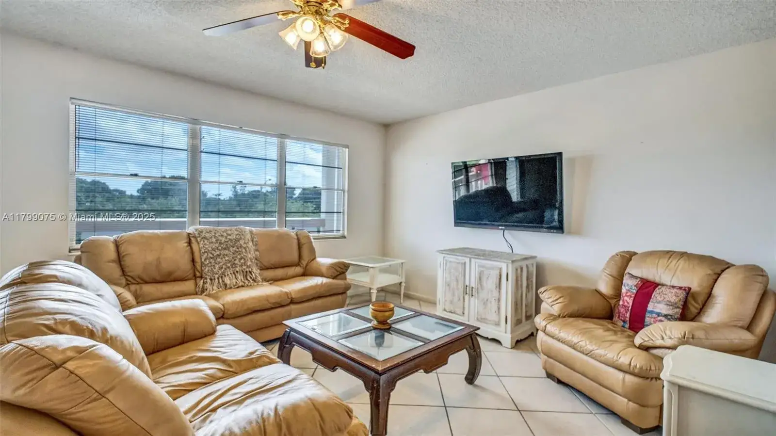 1 bedroom 1 bath Residential for sale at 3087 Newport  S # 3087, Deerfield Beach FL 33442