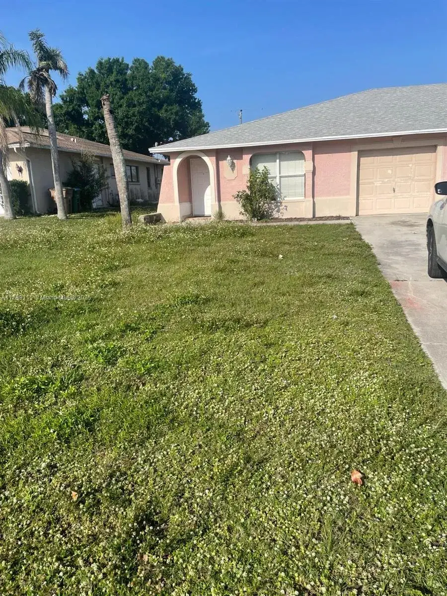 3 bedroom 2 bath Residential Lease for rent at 1104 SE 24th Ave # 1104, Cape Coral FL 33990