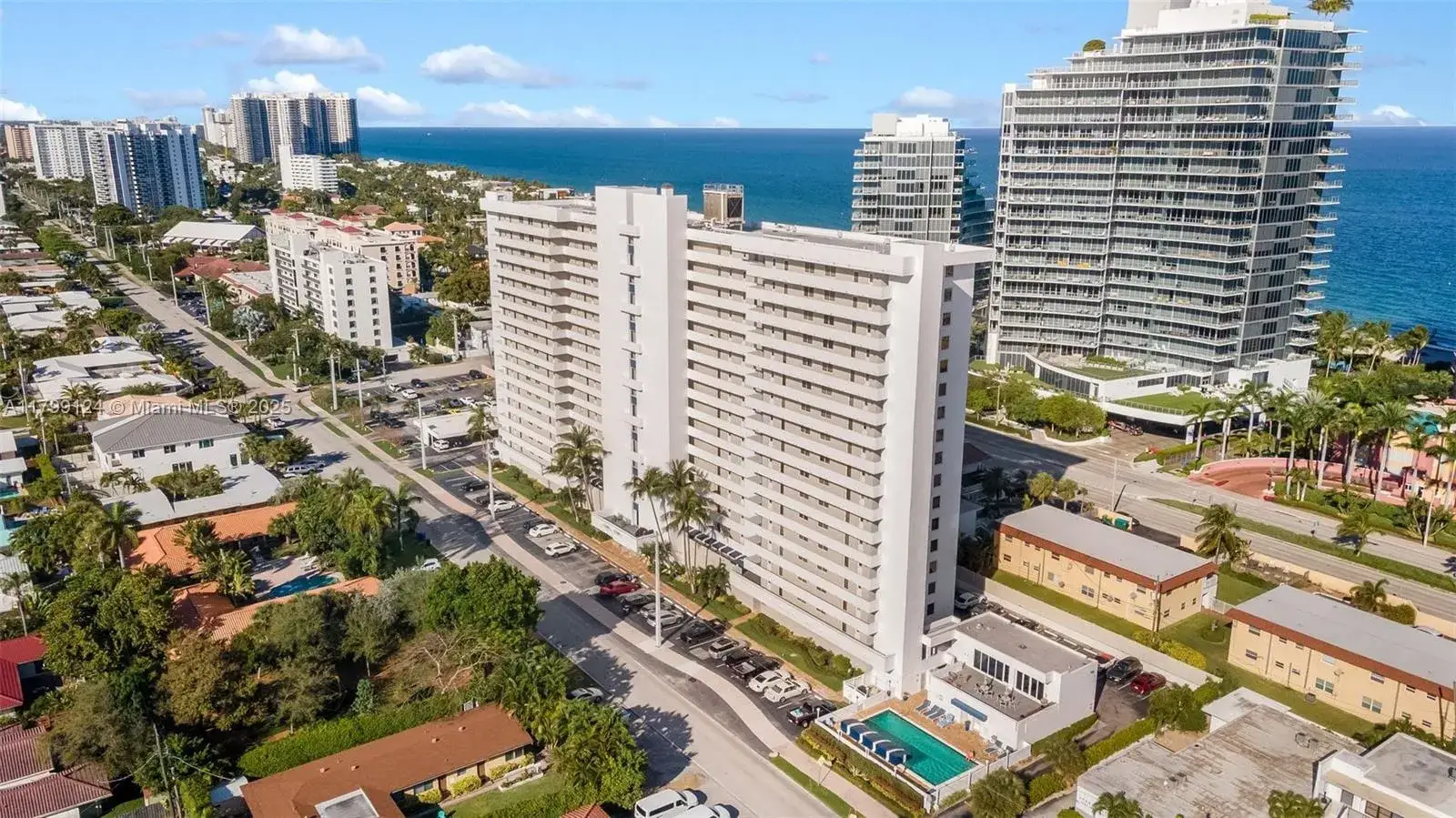 2 bedroom 2 bath Residential for sale at 2200 NE 33rd Ave # 2J, Fort Lauderdale FL 33305