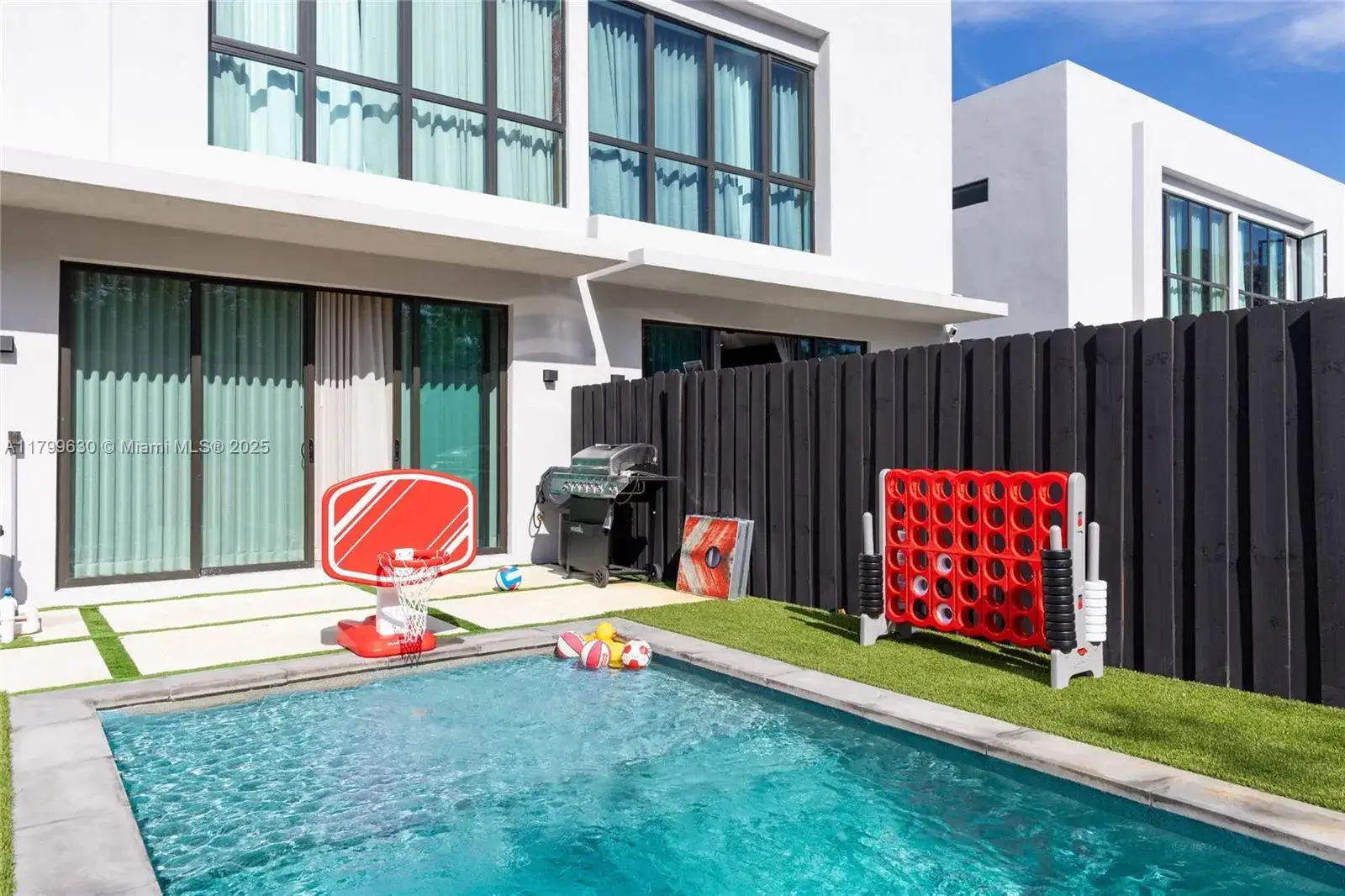 3 bedroom 2 bath Residential Lease for rent at 416 NW 52nd St # 416, Miami FL 33127