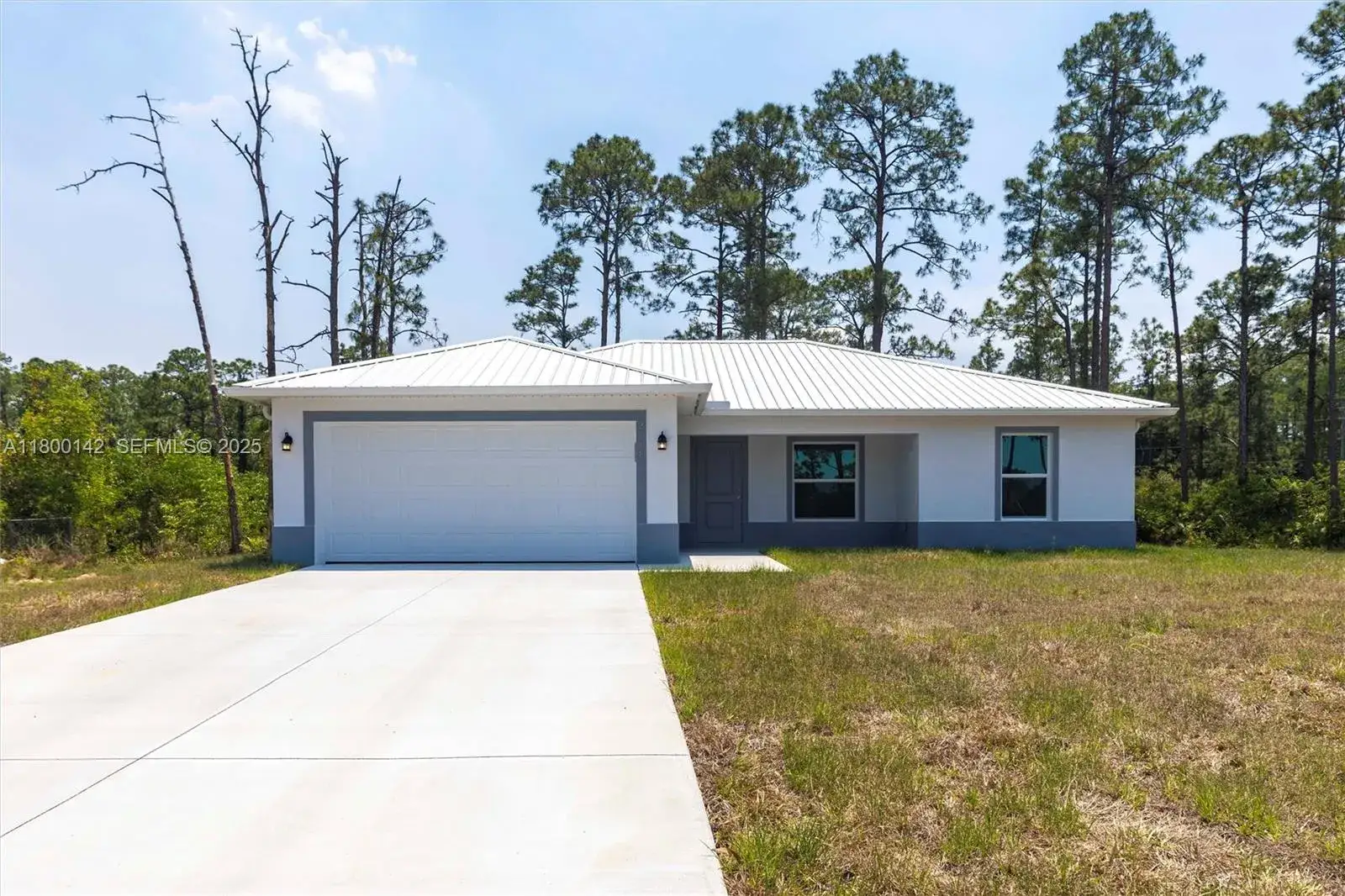 3 bedroom 2 bath Residential for sale at 2004 Rosa Ct, Lehigh Acres FL 33972