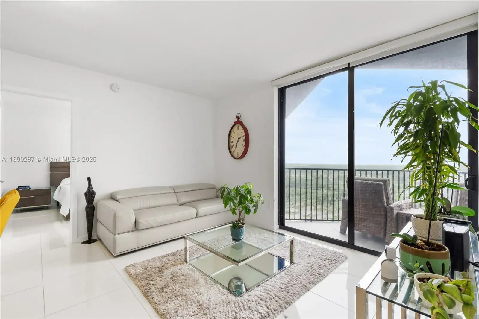2 bedroom 2 bath Residential for sale at 5300 NW 85th Avenue # 1104, Doral FL 33166