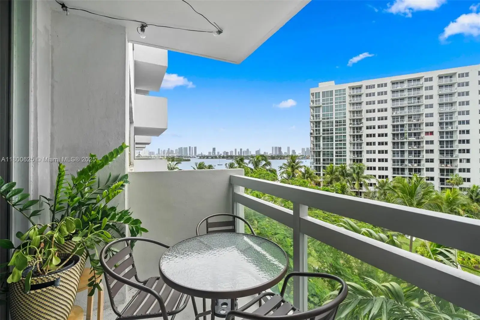 2 bedroom 2 bath Residential for sale at 1500 Bay Rd # 648S, Miami Beach FL 33139