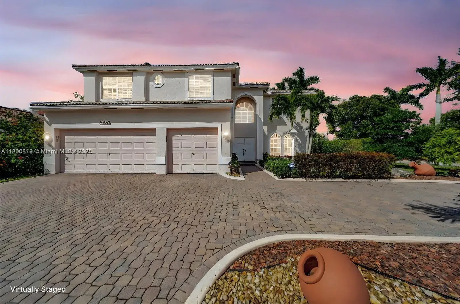 5 bedroom 4 bath Residential for sale at 13781 NW 16th St, Pembroke Pines FL 33028