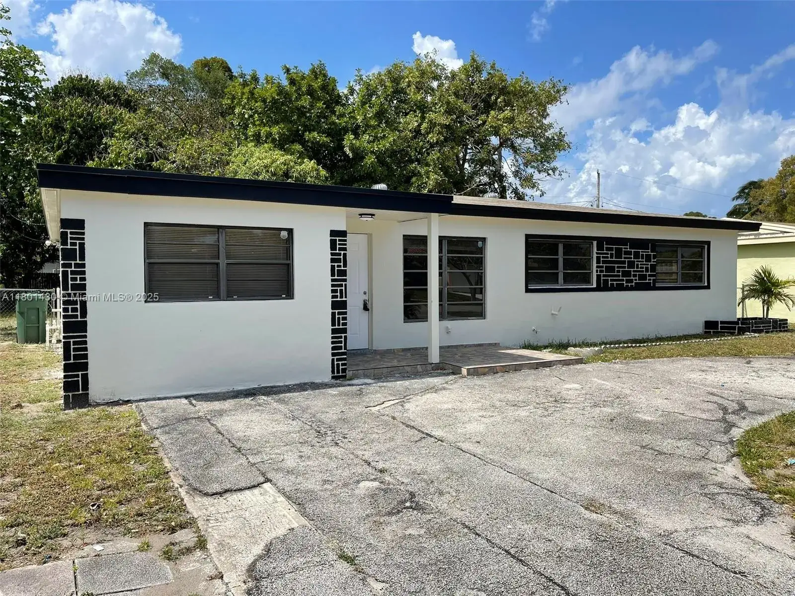 4 bedroom 2 bath Residential for sale at 941 Arizona Ave, Fort Lauderdale FL 33312