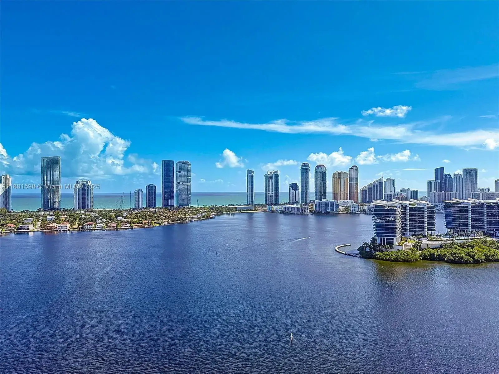 4 bedroom 4 bath Residential for sale at 3370 Hidden Bay Dr # 2813, Aventura FL 33180