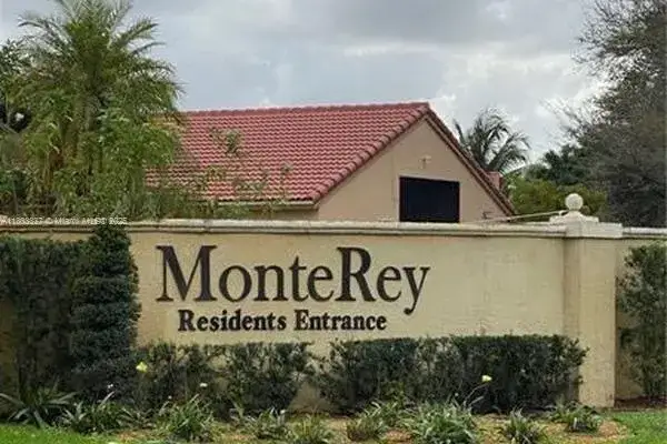 3 bedroom 2 bath Residential for sale at 18625 NW 53rd Ave, Miami Gardens FL 33055