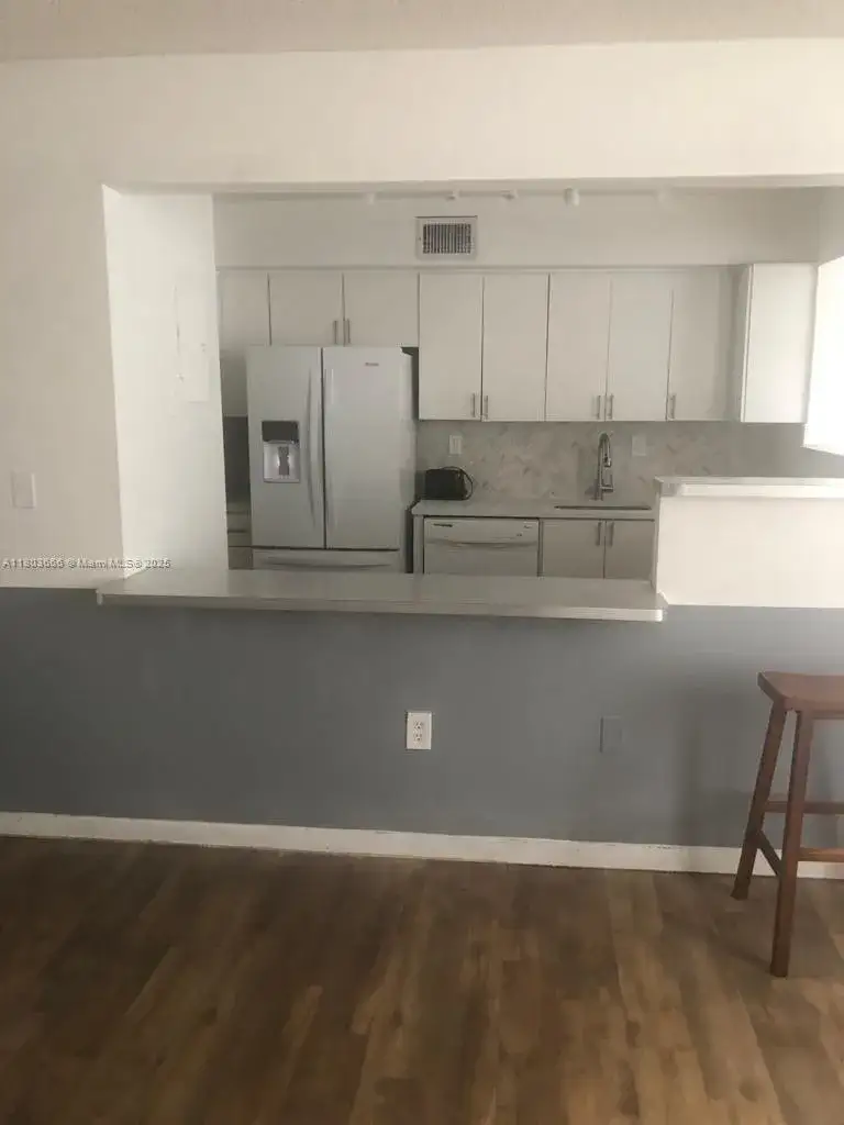 2 bedroom 2 bath Residential for sale at 250 180th Dr # 108, Sunny Isles Beach FL 33160