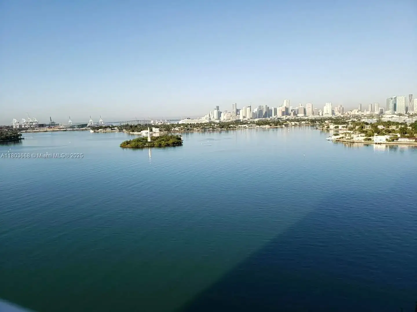 2 bedroom 2 bath Residential for sale at 9 Island Ave # 1806, Miami Beach FL 33139