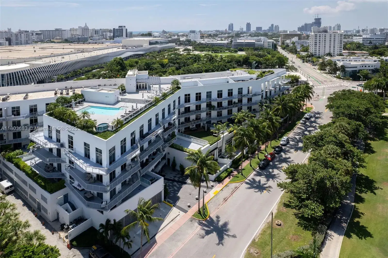 4 bedroom 4 bath Residential for sale at 2001 Meridian Ave, Miami Beach FL 33139