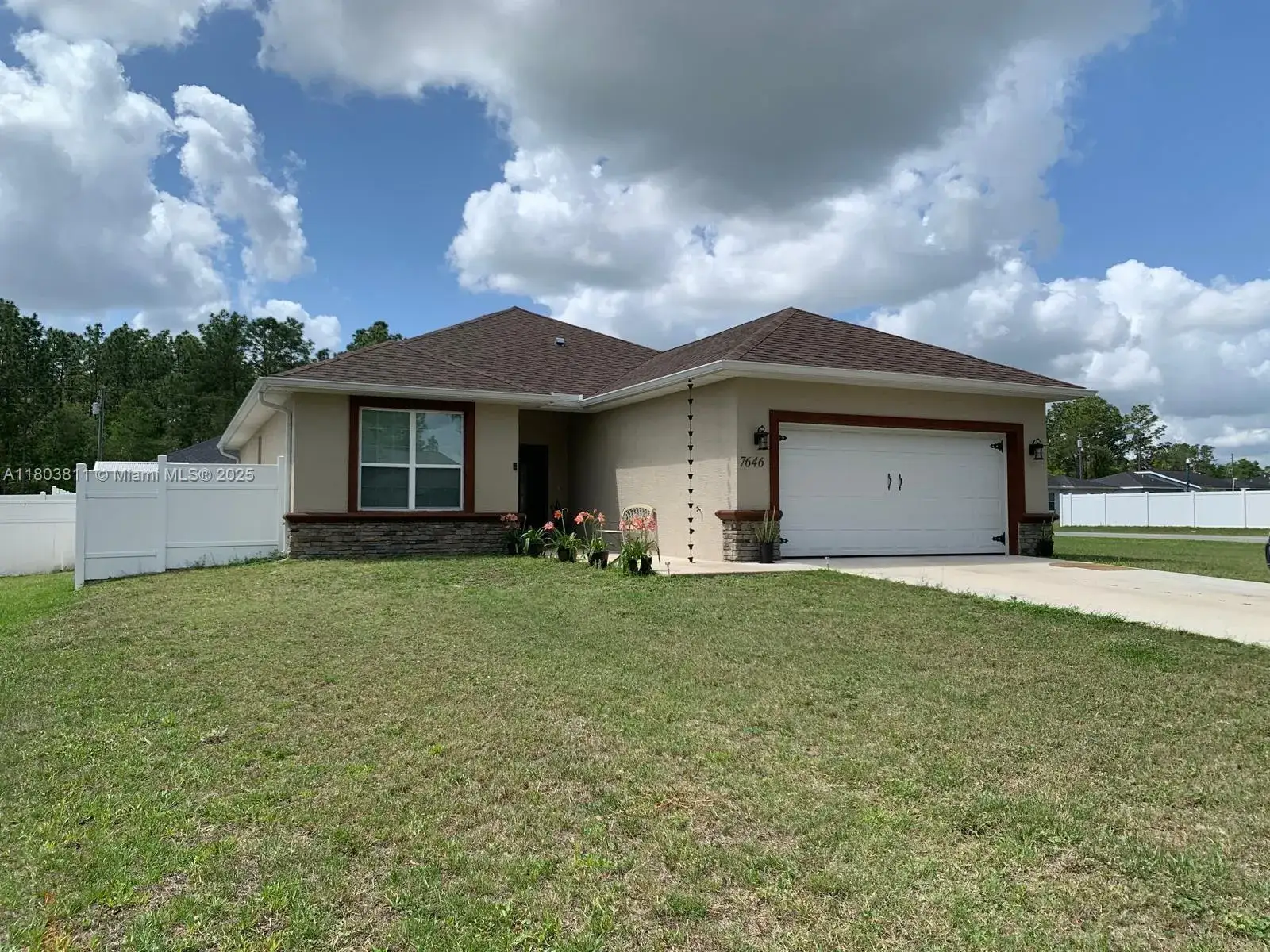 3 bedroom 3 bath Residential for sale at 7646 SW 129th pl, Ocala FL 34473