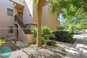 3 bedroom 2 bath Residential Lease for rent at 10631 NW 14th St # 229, Plantation FL 33322