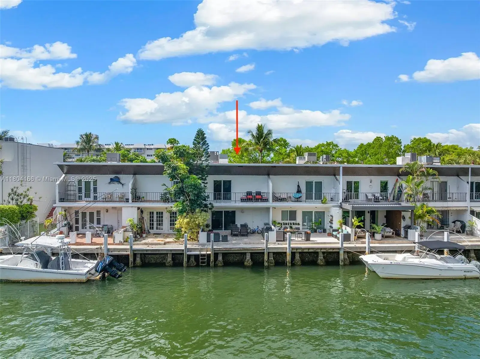 3 bedroom 3 bath Residential for sale at 3553 NE 171st St # P, North Miami Beach FL 33160