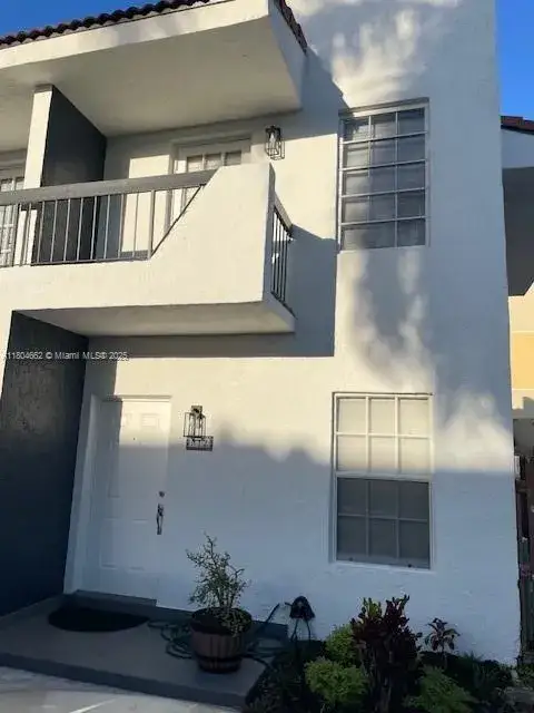 2 bedroom 2 bath Residential for sale at 8340 NW 8th St # N12, Miami FL 33126