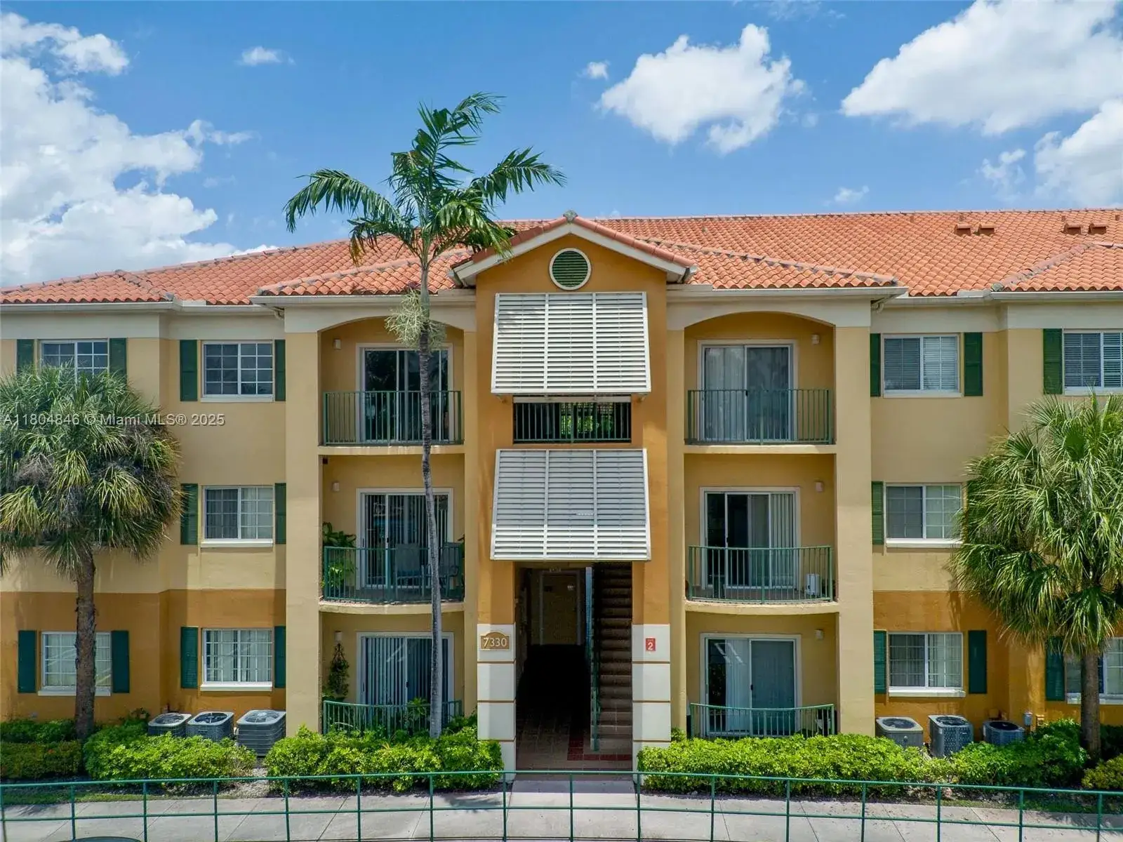 2 bedroom 2 bath Residential for sale at 7330 NW 114th Ave # 5, Doral FL 33178