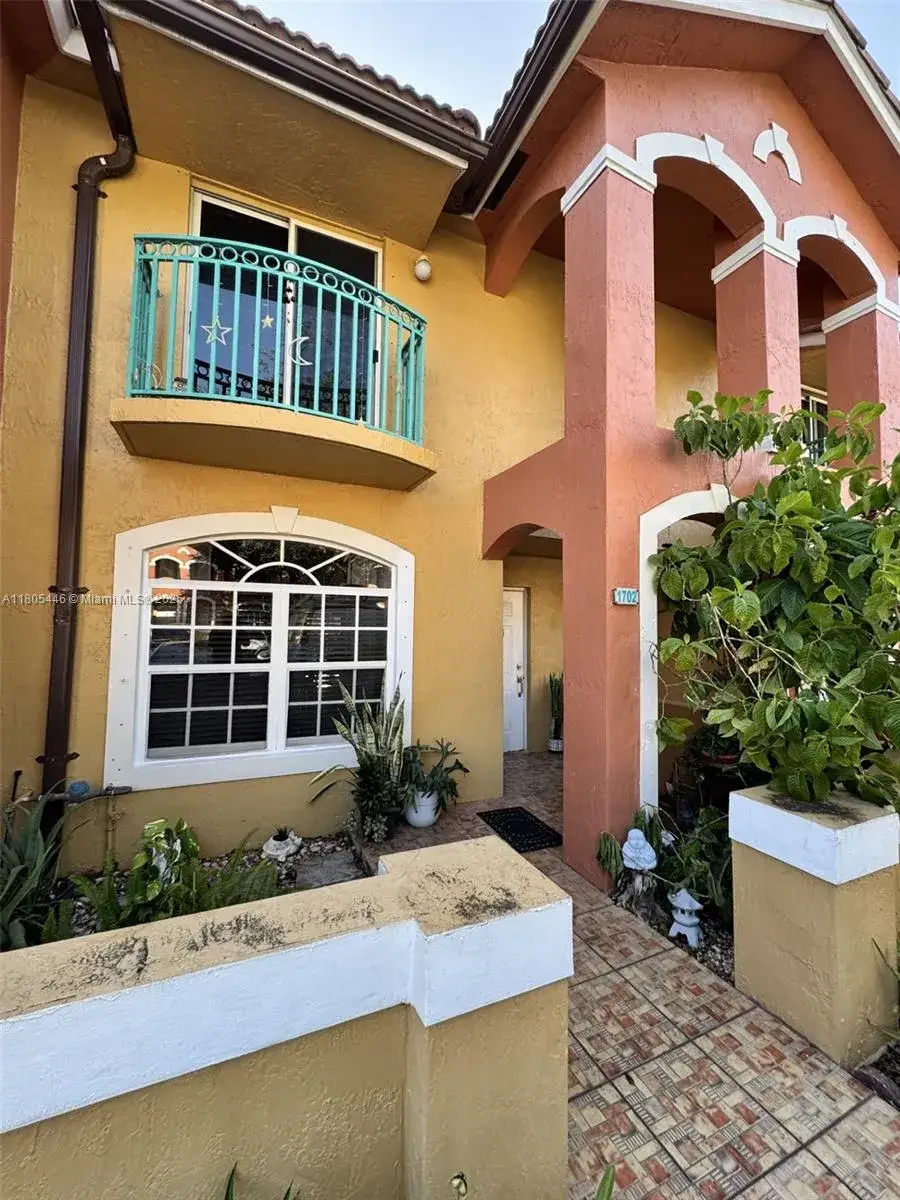 2 bedroom 2 bath Residential for sale at 7005 NW 173rd Dr # 1702, Hialeah FL 33015