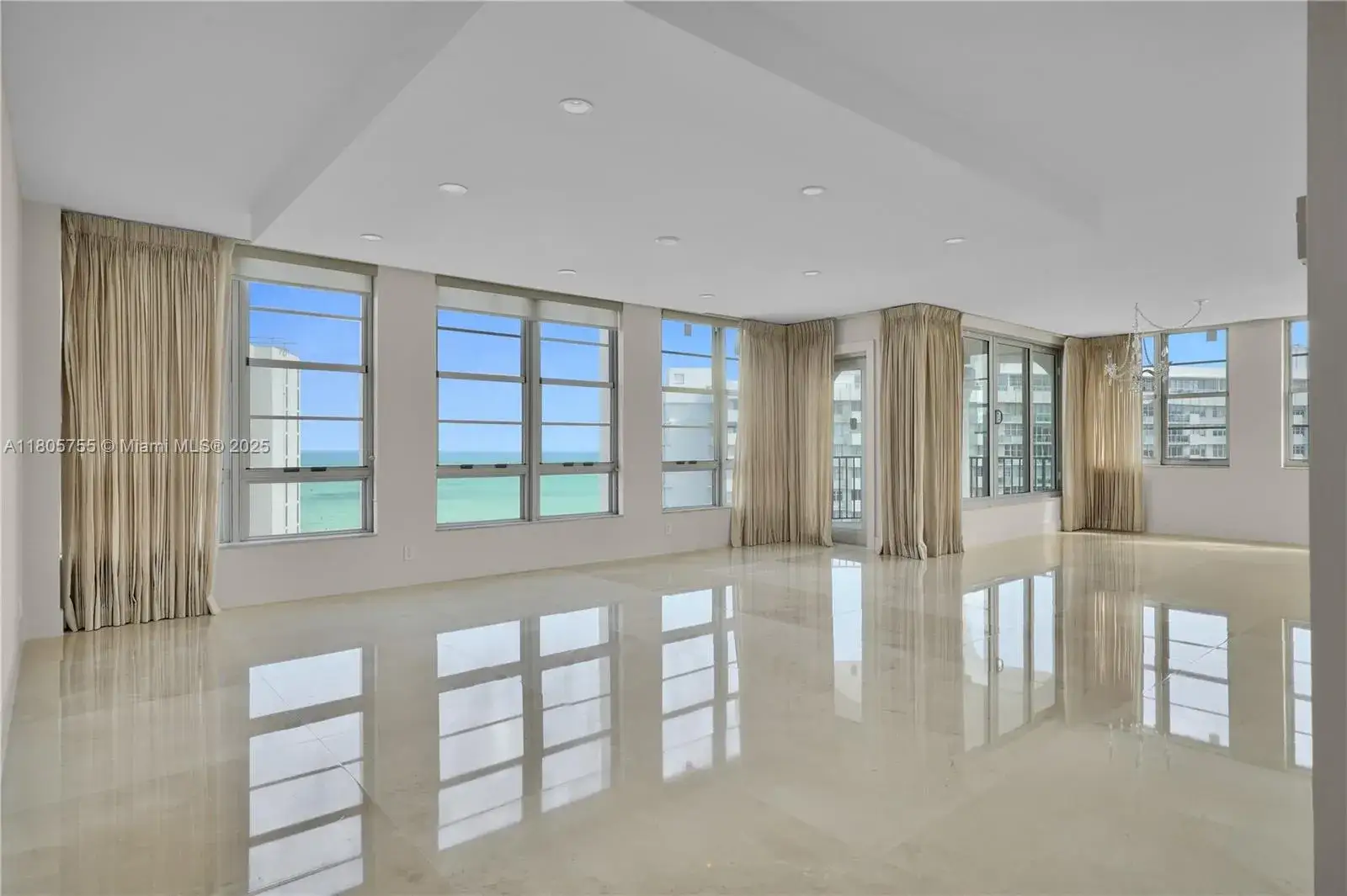 2 bedroom 2 bath Residential for sale at 5660 Collins Ave # 15B, Miami Beach FL 33140