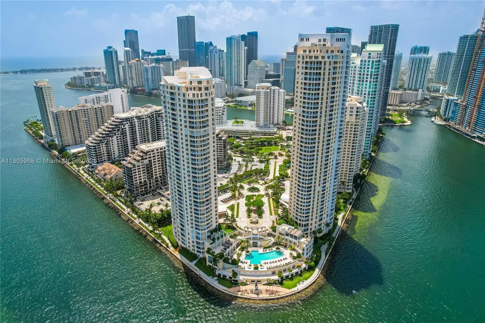 1 bedroom 1 bath Residential for sale at 848 Brickell Key Dr # 3803, Miami FL 33131