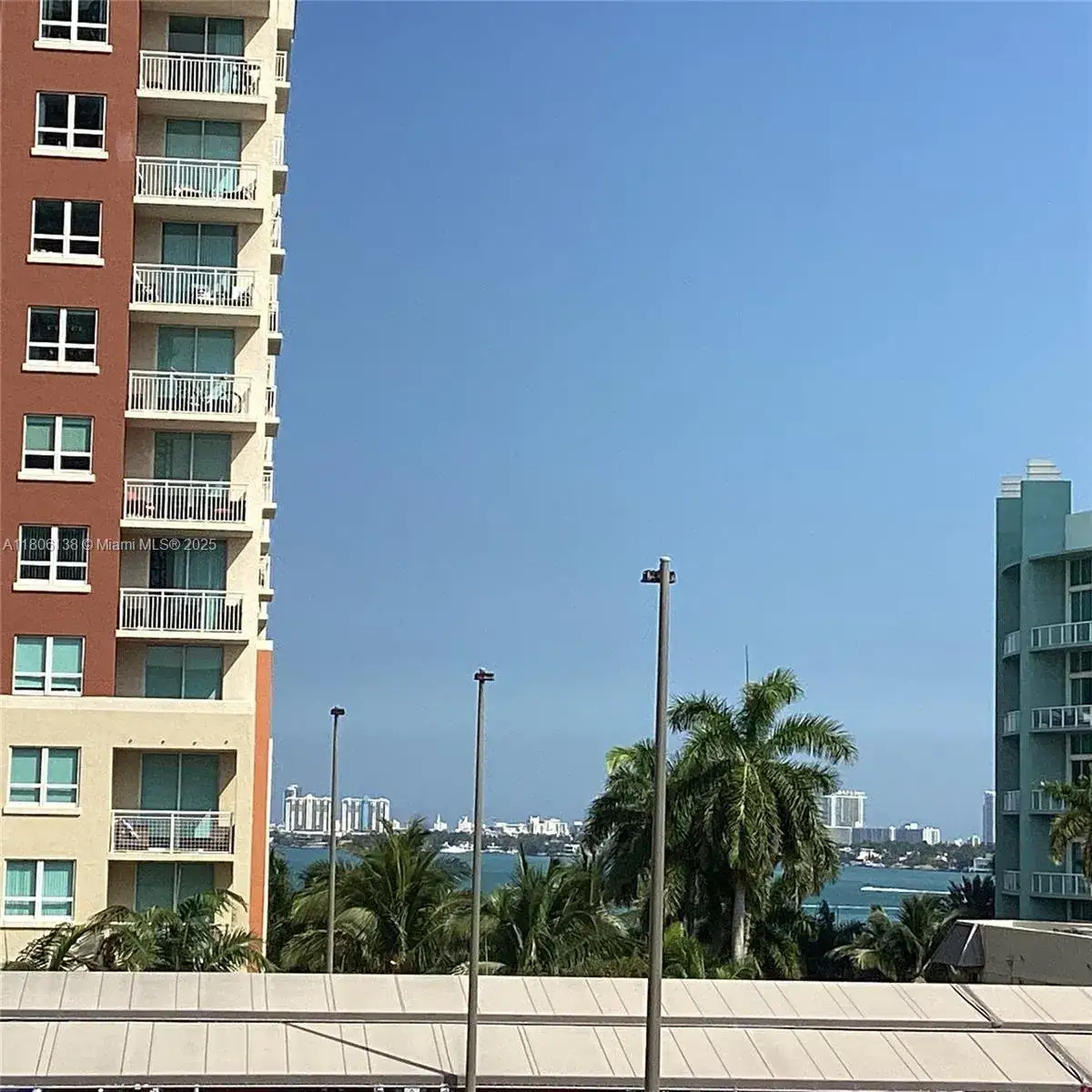 1 bedroom 1 bath Residential Lease for rent at 2001 Biscayne Blvd # 3503, Miami FL 33137