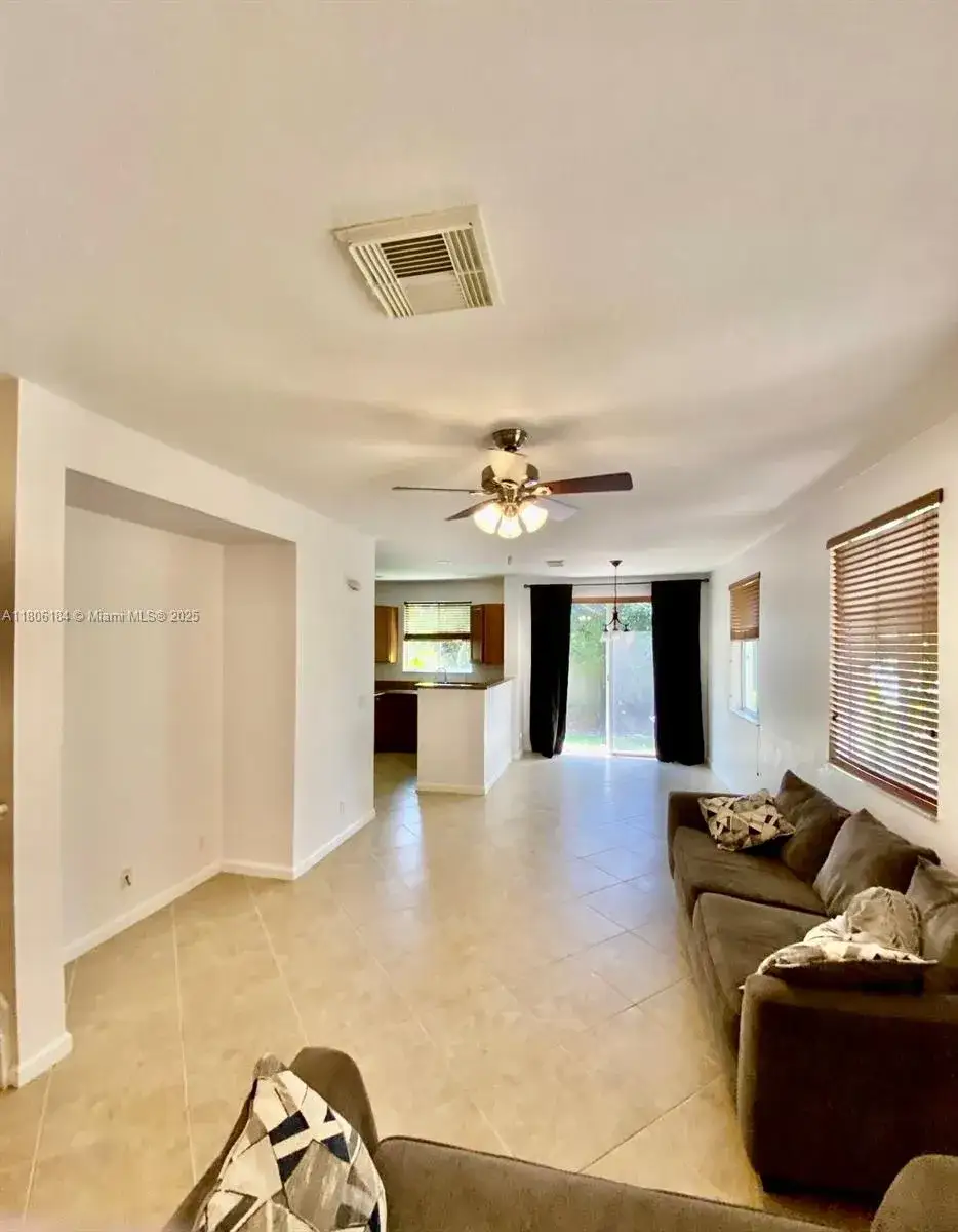 2 bedroom 2 bath Residential for sale at 1802 Sonrisa St # 1802, Riviera Beach FL 33404