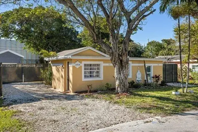 2 bedroom 2 bath Residential for sale at 1416 SW 33rd Ct, Fort Lauderdale FL 33315