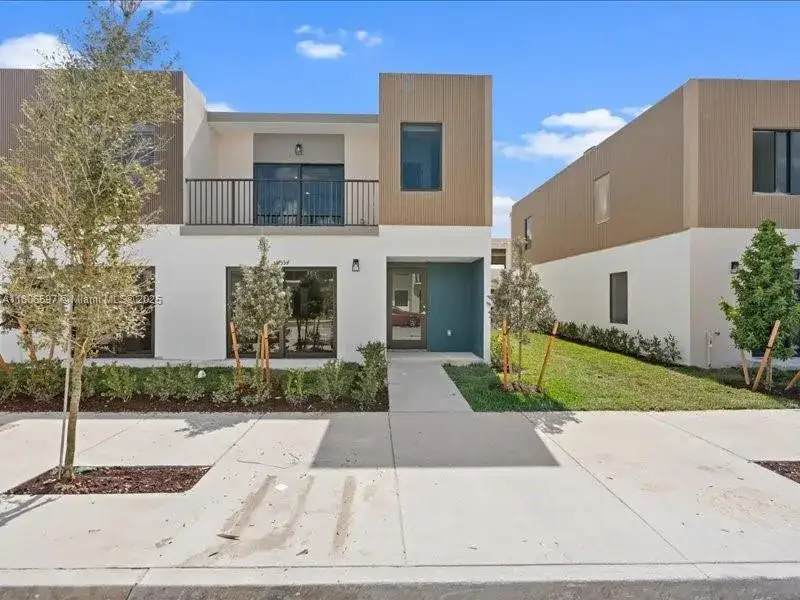 4 bedroom 3 bath Residential for sale at 14568 SW 261 TERR, Homestead FL 33032