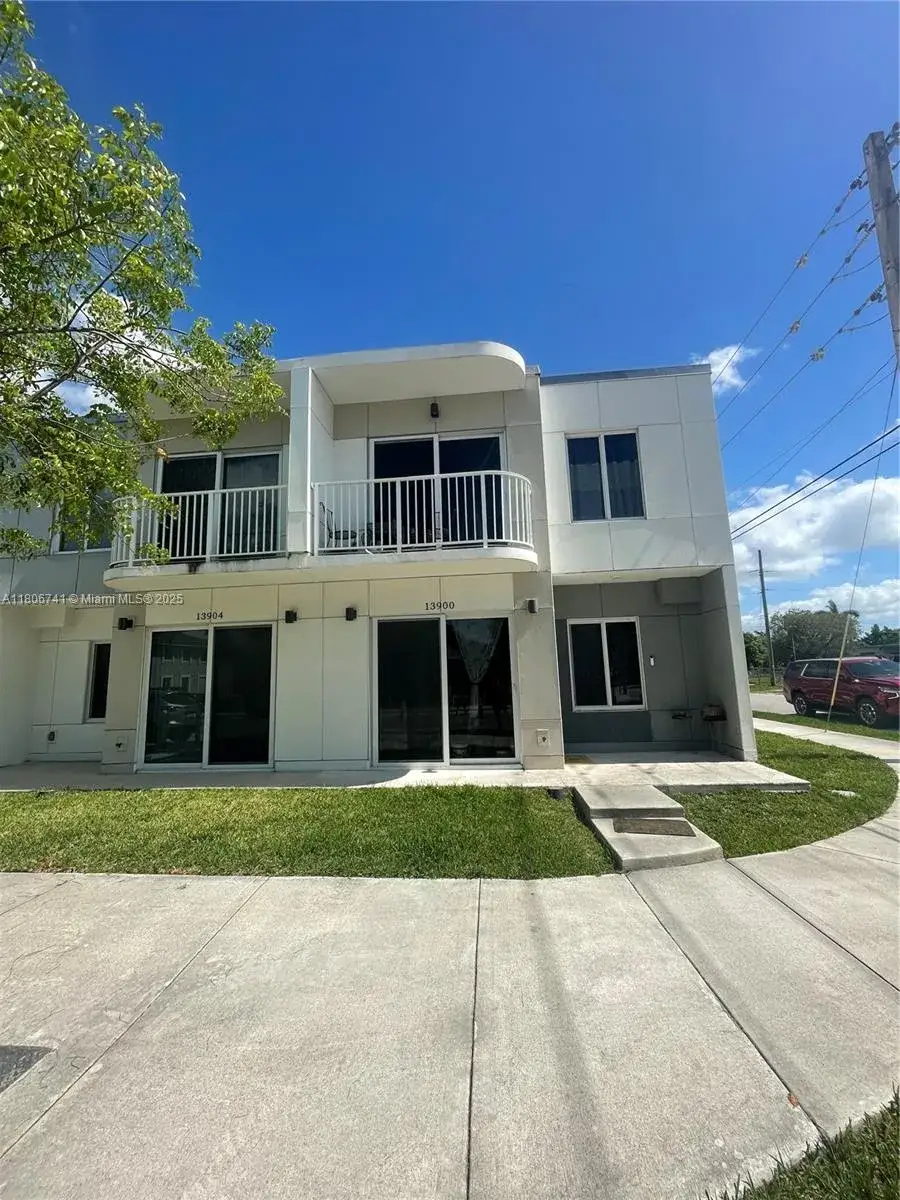 4 bedroom 3 bath Residential for sale at 13900 SW 259th Way, Homestead FL 33032