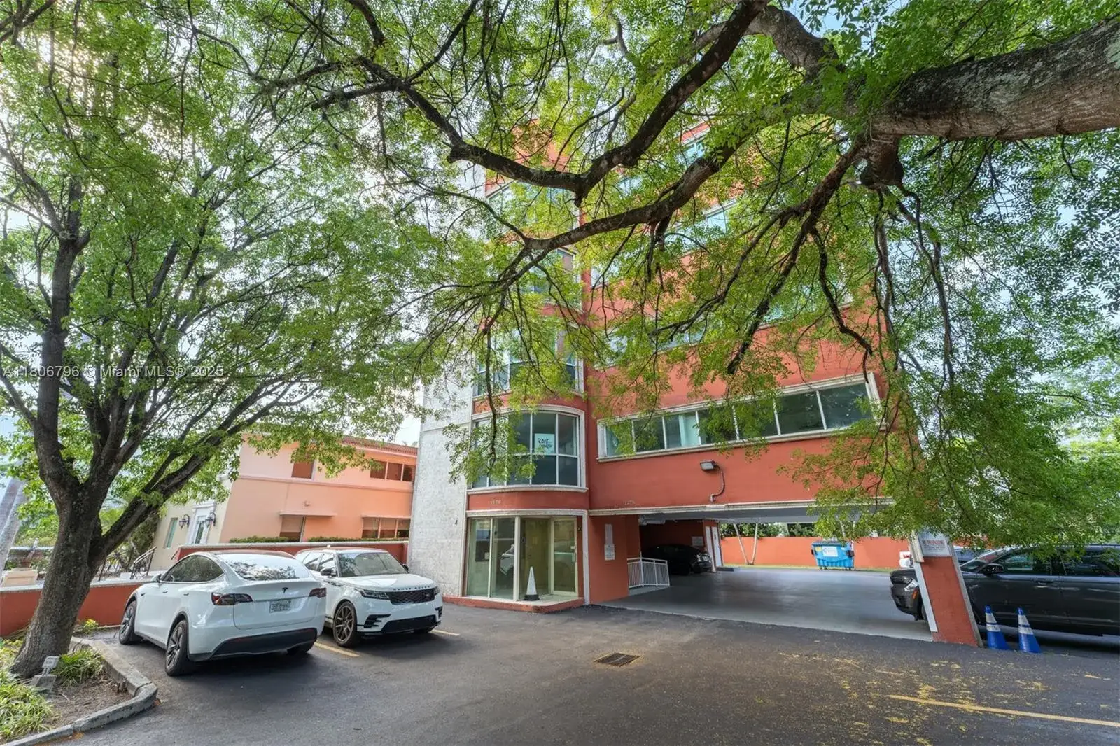 Commercial Sale for sale at 1378 Coral Way # 3, Miami FL 33145