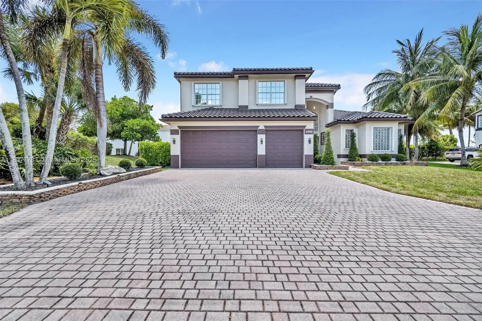 5 bedroom 5 bath Residential for sale at 5466 SW 187th Ter, Miramar FL 33029