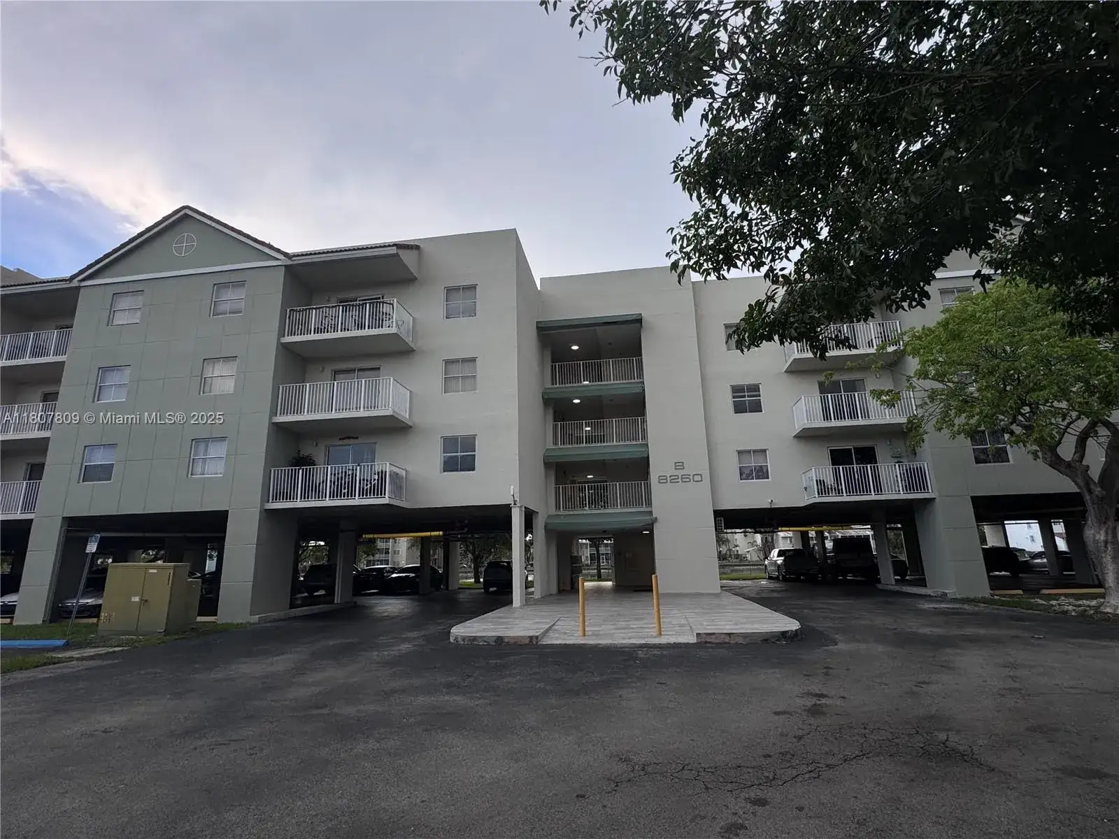 2 bedroom 2 bath Residential for sale at 8260 SW 210th St # 310, Cutler Bay FL 33189