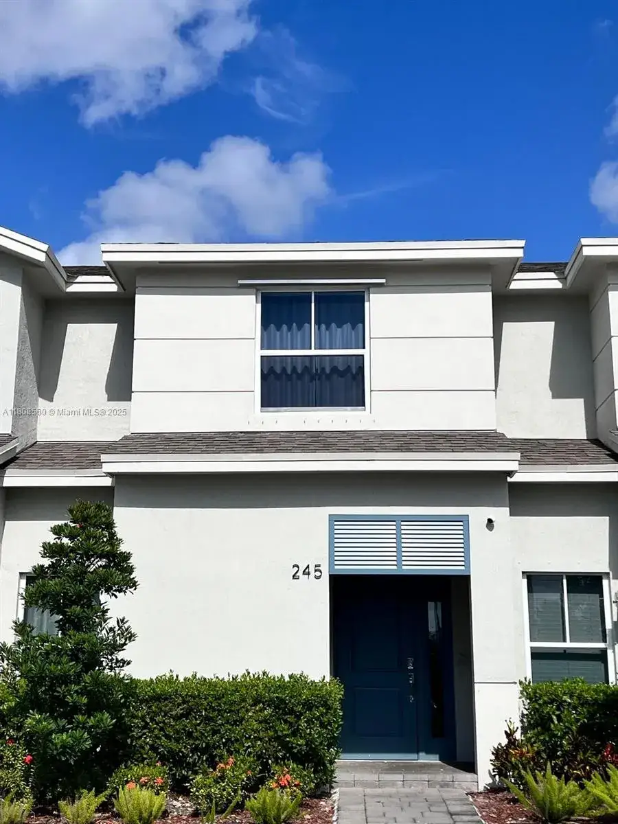 3 bedroom 3 bath Residential for sale at 245 NE 3rd Ct, Florida City FL 33034