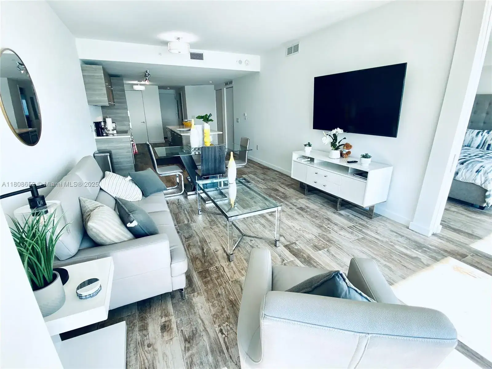 2 bedroom 3 bath Residential for sale at 650 NE 32nd St # 4605, Miami FL 33137